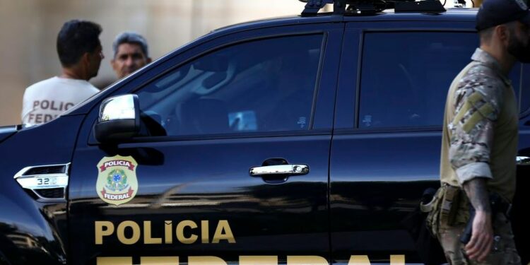 PF deflagra ação contra quem cede contas para golpistas