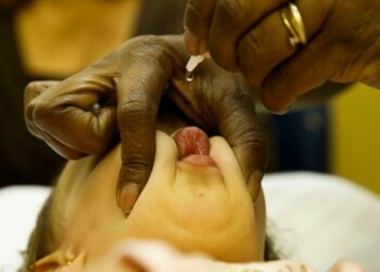 A vacina contra a pólio é voltada para as crianças de 1 a 4 anos, mesmo as que já receberam as doses - Foto: Tomas Silva/Agência Brasil