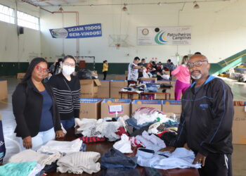 Servidores fizeram a triagem das doações para facilitar a entrega: Campinas tem veia solidária Foto: Divulgação
