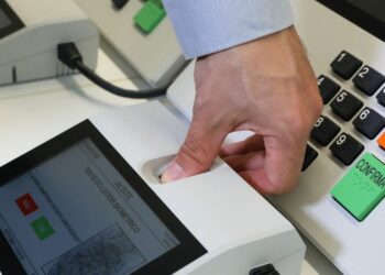 TSE capacita influenciadores digitais para ajudar a combater fake news