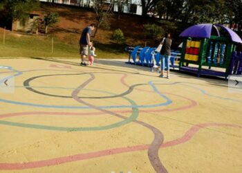 Área de 500 metros quadrados dentro do parque tem brinquedos pedagógicos, pinturas, tanque de areia e diversão para as crianças - Foto: Carlos Bassan/Divulgação PMC