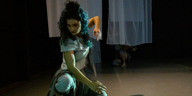 Nada Mais que Caminhantes estreia com três apresentações gratuitas