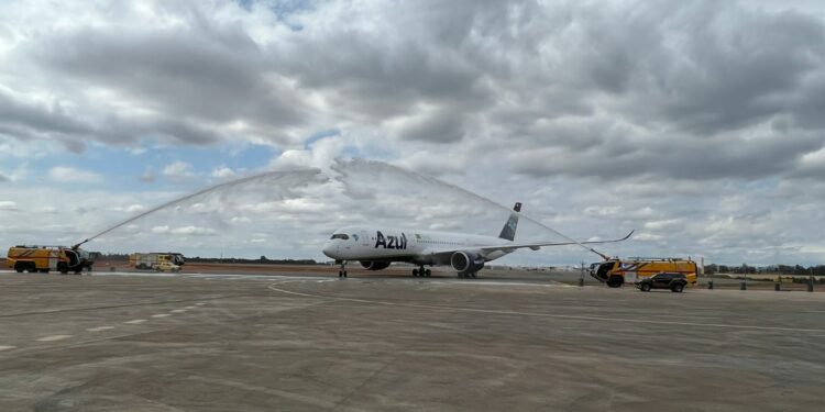 Chega em Campinas o primeiro avião Airbus A350 da Azul; veja fotos
