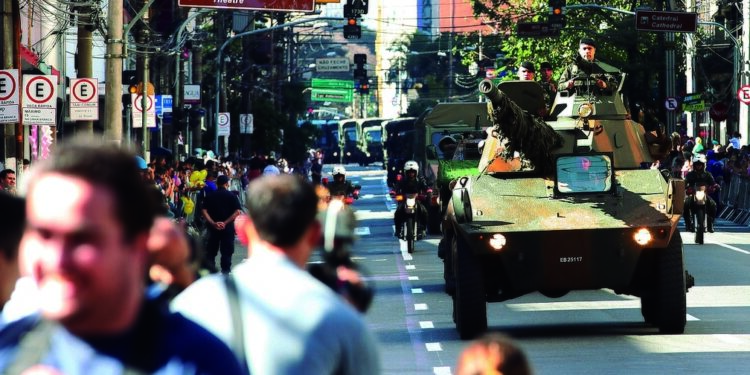 Com o tema do Bicentenário, desfile do 7 de Setembro volta à Francisco Glicério
