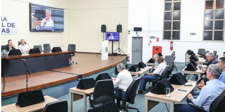 Projeto de reforma de prédios no Centro é apresentado na Câmara