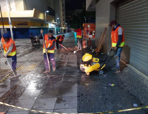Calçadão da Rua 13 de Maio começa a receber cobertura e mobiliário
