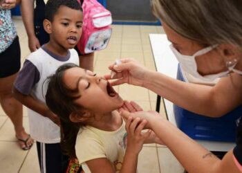Vacinação em Campinas: durante a semana, as vacinas são aplicadas em 66 Centros de Saúde - Foto: Eduardo Lopes/Divulgação PMC