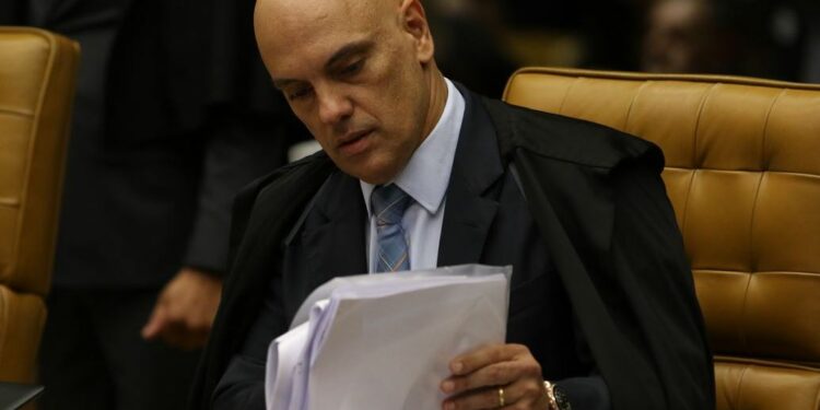 Moraes nega deixar relatoria de ação sobre fala que liga vacina a HIV
