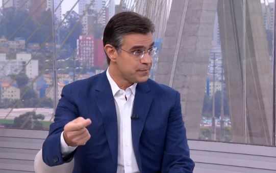 Rodrigo Garcia anuncia fim do desconto de 12% na folha de 115 mil aposentados