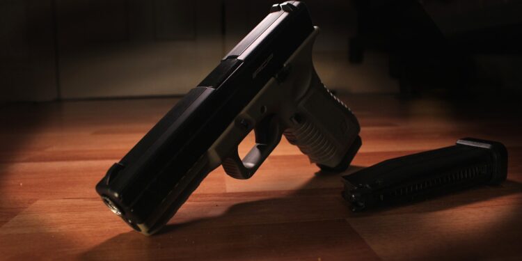 EUA já sofreram duas centenas de tiroteios em massa este ano, de acordo com o Gun Violence Archive - Foto: Pixabay/Divulgação
