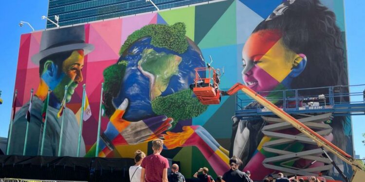 O mural de 336 metros quadrados fica em Nova York. Foto: Matthew Wells/ONU News
