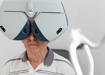 Catarata é a doença ocular que mais contribui com as quedas a partir dos 60 anos aponta especialista do Penido Burnier - Foto: Freepik