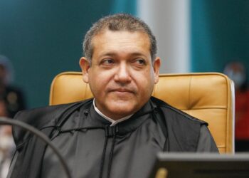 Ministro Nunes Marques durante sessão solene de posse no STF Foto: STF/Divulgação