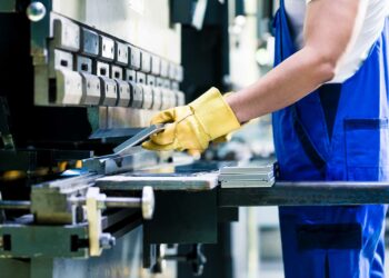 Especialista explica os benefícios de investir em uma franquia de serralheria