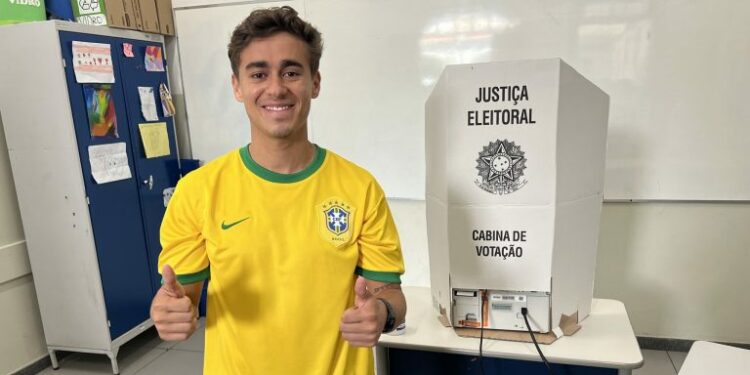 Com apenas 26 anos, Nikolas Ferreira dominou a votação para a Câmara. Foto: Reprodução