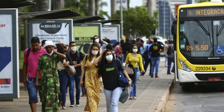 Organização aponta que as Américas estão sob pressão de novos surtos. Foto: Marcelo Camargo/Agência Brasil