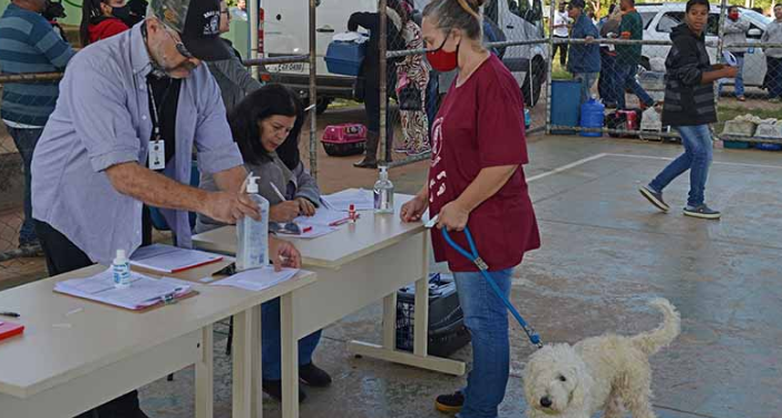 Castramóvel abre agenda para atender região do Parque Oziel