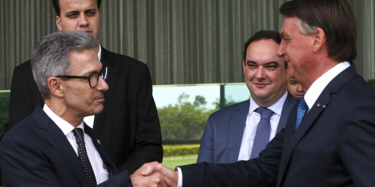 O Presidente Jair Bolsonaro recebe o apoio do Governador de Minas Gerais Romeu Zema para o Segundo Turno. Foto: Antonio Cruz/Agência Brasil
