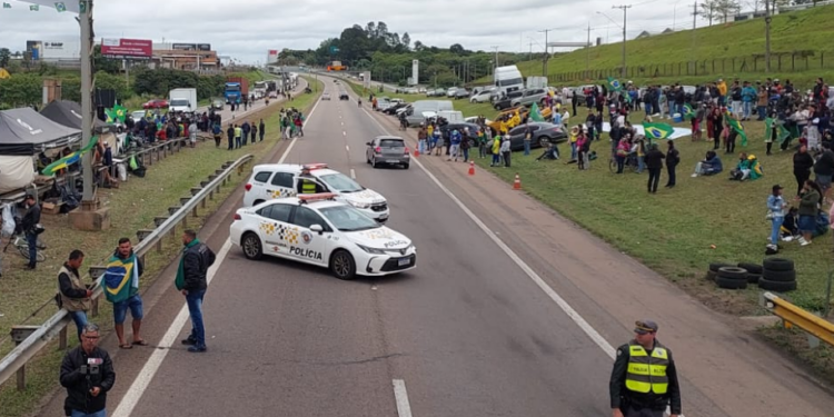 Manifestação na região de Campinas: operação investiga bloqueios em rodovias - Foto: Leandro Ferreira/Hora Campinas
