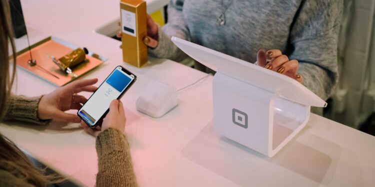 Fraudes no comércio on-line global irão custar US$ 48 bilhões em 2023