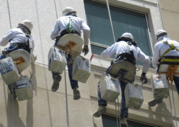 Engenheiro lança franquia de restauração predial