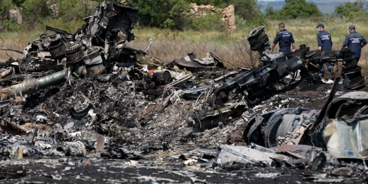 Rússia recusa extraditar acusados de derrubar avião da Malaysian