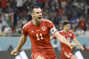 No retorno à Copa, Gales arranca empate com gol de Bale