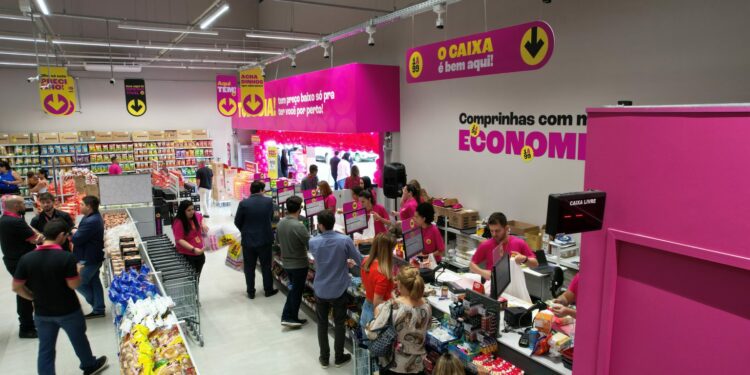 Rede 1A99 inaugura unidade reformulada em Socorro