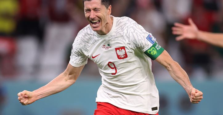 Em dia de Szczesny e Lewandowski, Polônia supera a Arábia Saudita