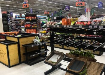 Supermercado de São Paulo com falta de legumes por conta dos bloqueios Foto: Agência Brasil