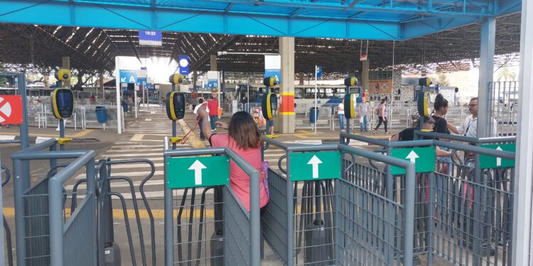 Justiça proíbe fechamento de terminais urbanos por atuação sindical