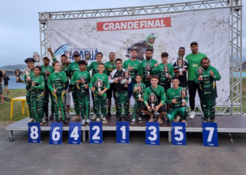 Paulínia Racing Bicicross conquistou o vice-campeonato por equipe no Paulista de BMX, realizado em Caraguatatuba - Foto: Divulgação