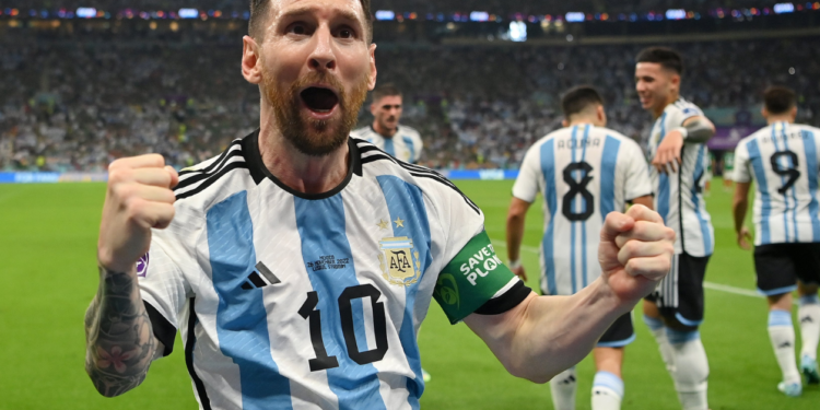 Messi desafoga tensão com golaço e Argentina supera o México