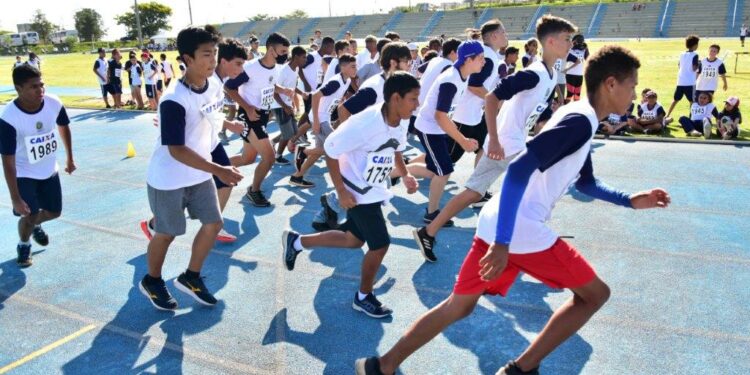Festival de Atletismo Interescolar reúne 54 escolas e 551 estudantes