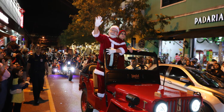 Papai Noel vai chegar nesta quarta-feira: atração para crianças e adultos - Foto: Divulgação/Prefeitura Vinhedo