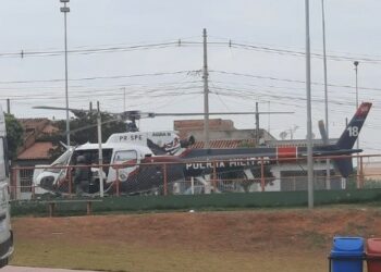O helicóptero Águia, da Polícia Militar, ajudou no socorro à criança. Foto: Reprodução/Redes Sociais
