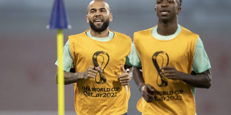 Copa: Brasil enfrenta Camarões tentando manter 100% de aproveitamento