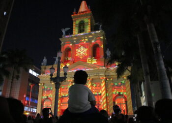 A projeção de temas natalinos na Catedral de Campinas fecha o evento. Foto: Eduardo Lopes/PMC