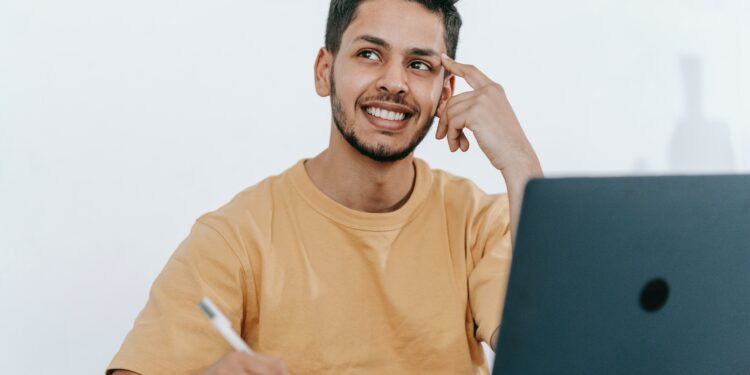 Aprender inglês abre portas para novas culturas e crescimento profissional
