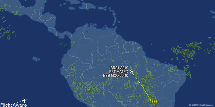 Imagem do deslocamento do avião de Bolsonaro no site flightaware.com, especializado em rastreamento aéreo: desfecho melancólico Foto: Reprodução