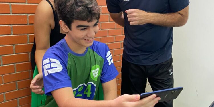 Garoto de 14 anos é o mais jovem aprovado pelo ITA