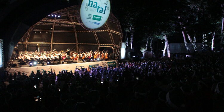 Sinfônica apresenta Concerto de Natal na Concha Acústica