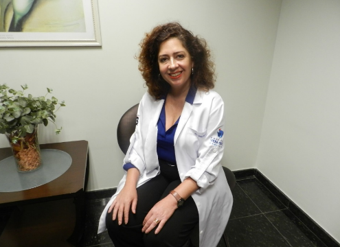 Artigo – Dezembro Vermelho: equidade já! – por Vera Márcia de Souza Lima Rufeisen