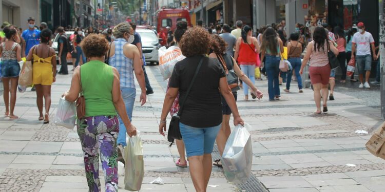 As mulheres paulistas possuem maior nível de escolaridade que os homens, aponta Seade. Foto: Arquivo