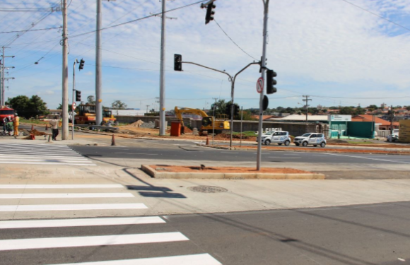Trechos da John Boyd terão bloqueios viários até final de agosto de 2023