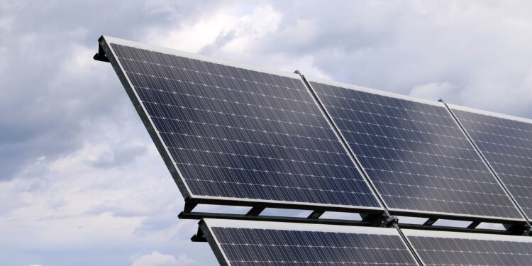 Usina solar contempla projeto de eficiência energética. Foto: Arquivo