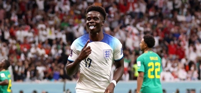 Inglaterra goleia Senegal para decidir vaga com a França
