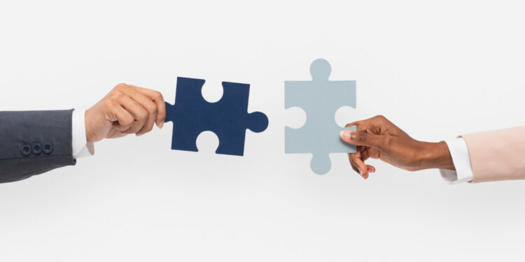 Evento firma parceria entre empresas do mercado fotovoltaico