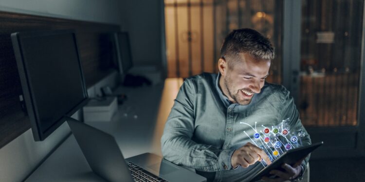 Mídia paga se torna necessária no mercado digital atual
