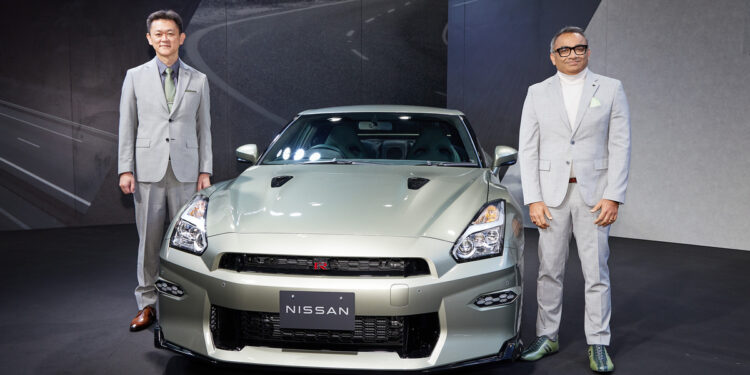 O Nissan GT-R continua a elevar seu status como carro esportivo premium. Fotos: Divulgação